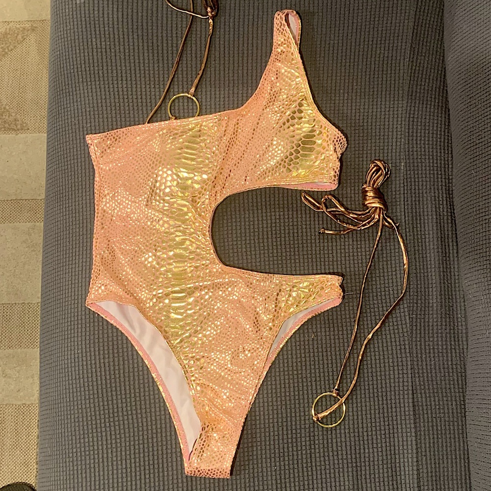 New with Tags Shein Pink and Gold Bathing Suit